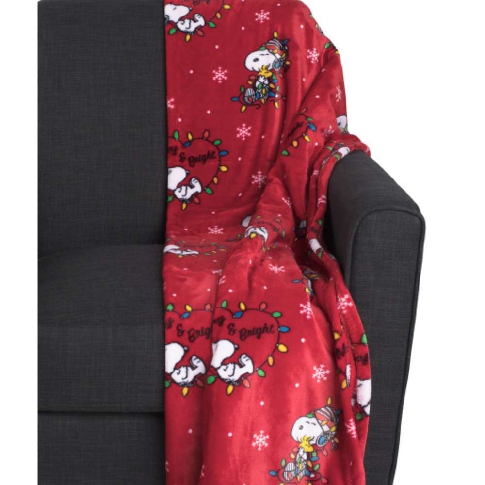 PEANUTS SNOOPY CHRISTMAS LIGHTS THROW 50” x 70”